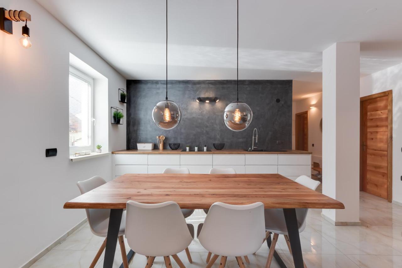 Apartments Julian Explore Rateče Екстериор снимка