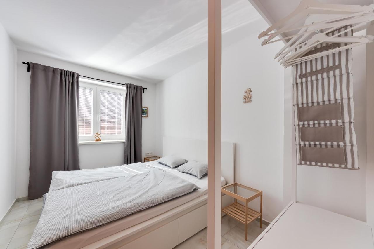 Apartments Julian Explore Rateče Екстериор снимка