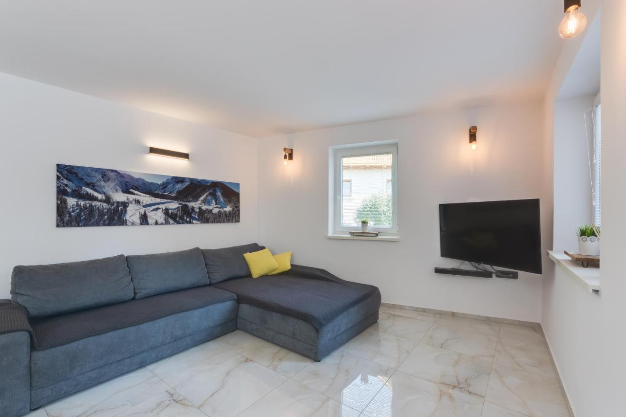 Apartments Julian Explore Rateče Екстериор снимка