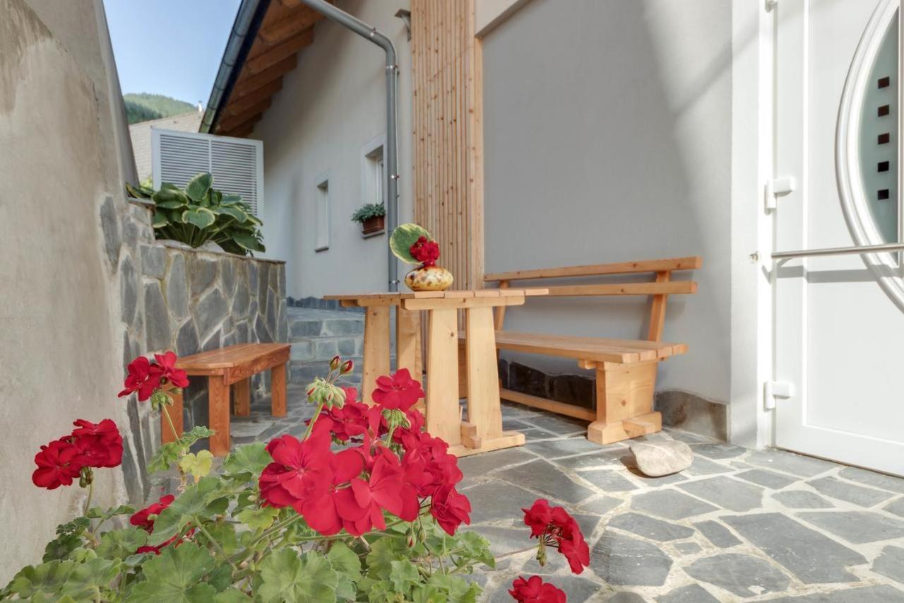 Apartments Julian Explore Rateče Екстериор снимка